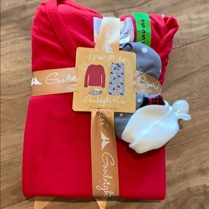 Women’s comfy size small pajama set